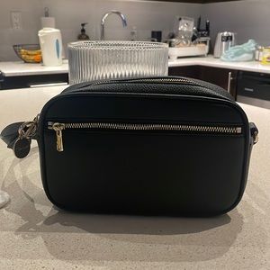 Ela x Sasha Exeter - Zipper Black Pebble purse